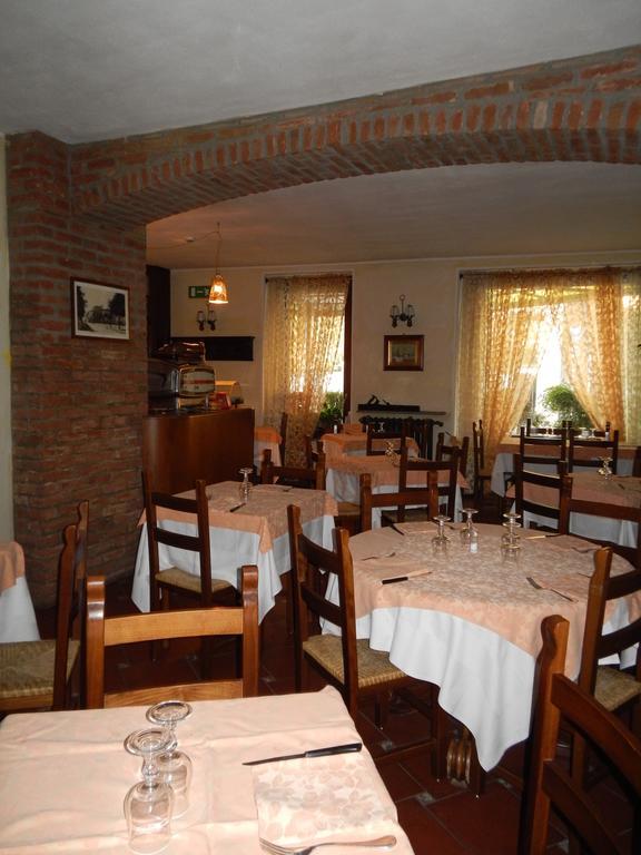 Risthotel Pizzeria Italia Godiasco Exteriér fotografie