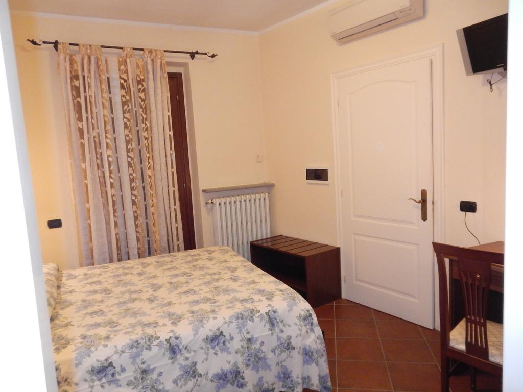 Risthotel Pizzeria Italia Godiasco Pokoj fotografie